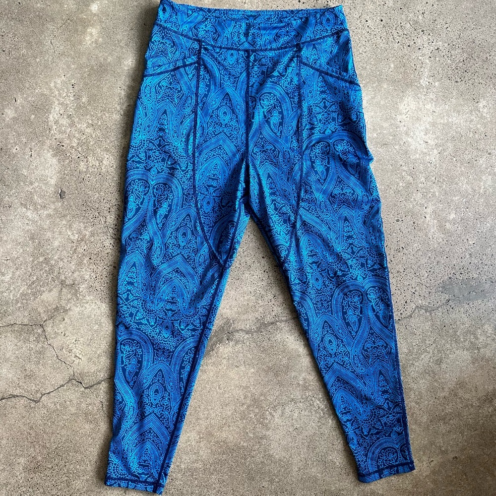 Paisley urban outfittersters yoga leggingsngs